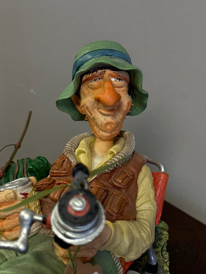 Guillermo Forchino Comic Figurine ’Couch Potato’ Pipo Saule Lounging W/Food Home Decor
