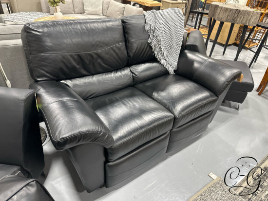 Black Leather Seating/Leather Match Manual Dual Reclining Loveseat 67x32x38’’ Reclining Loveseat