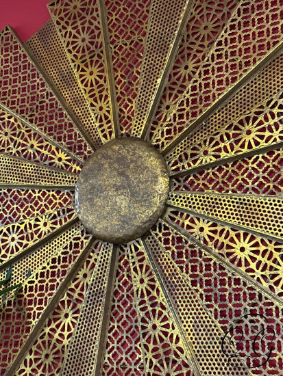 Gold Finish Metal Sun Burst Wall Decor 42x42’’ Wall Decor