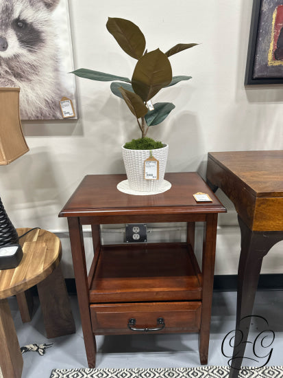 Mahogany Finish 1 Drawer End Table W/Display Shelf 20x15x27’’ End
