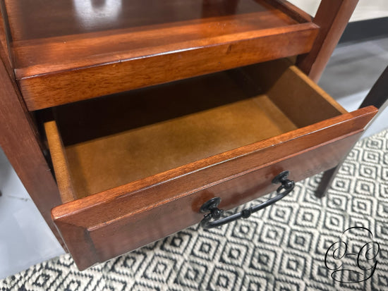 Mahogany Finish 1 Drawer End Table W/Display Shelf 20x15x27’’ End