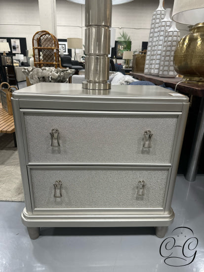 Silver Finish 2 Drawer Nightstand W/3 Way Touch Light Pendent Pulls 30x18x30’’ Night-table