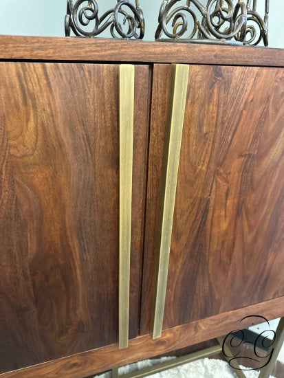 Teak 2 Door Bar Cabinet W/Storage For Spirits/Wine Tray 42x20x53’’ Bar unit