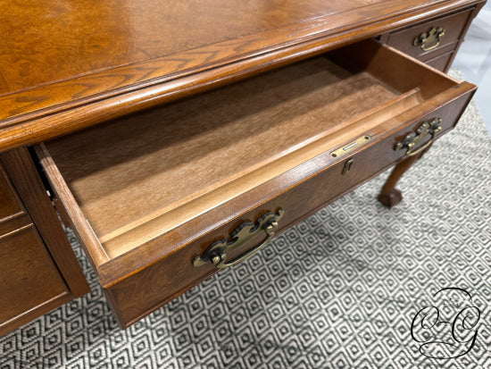 Vintage 4 Drawer Chippendale Style Oak Elm Burl Desk W/Cabriole Legs,*Key 59x29x30’’ Desk