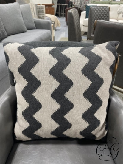 Zig Zag Pattern Cushion Pillow